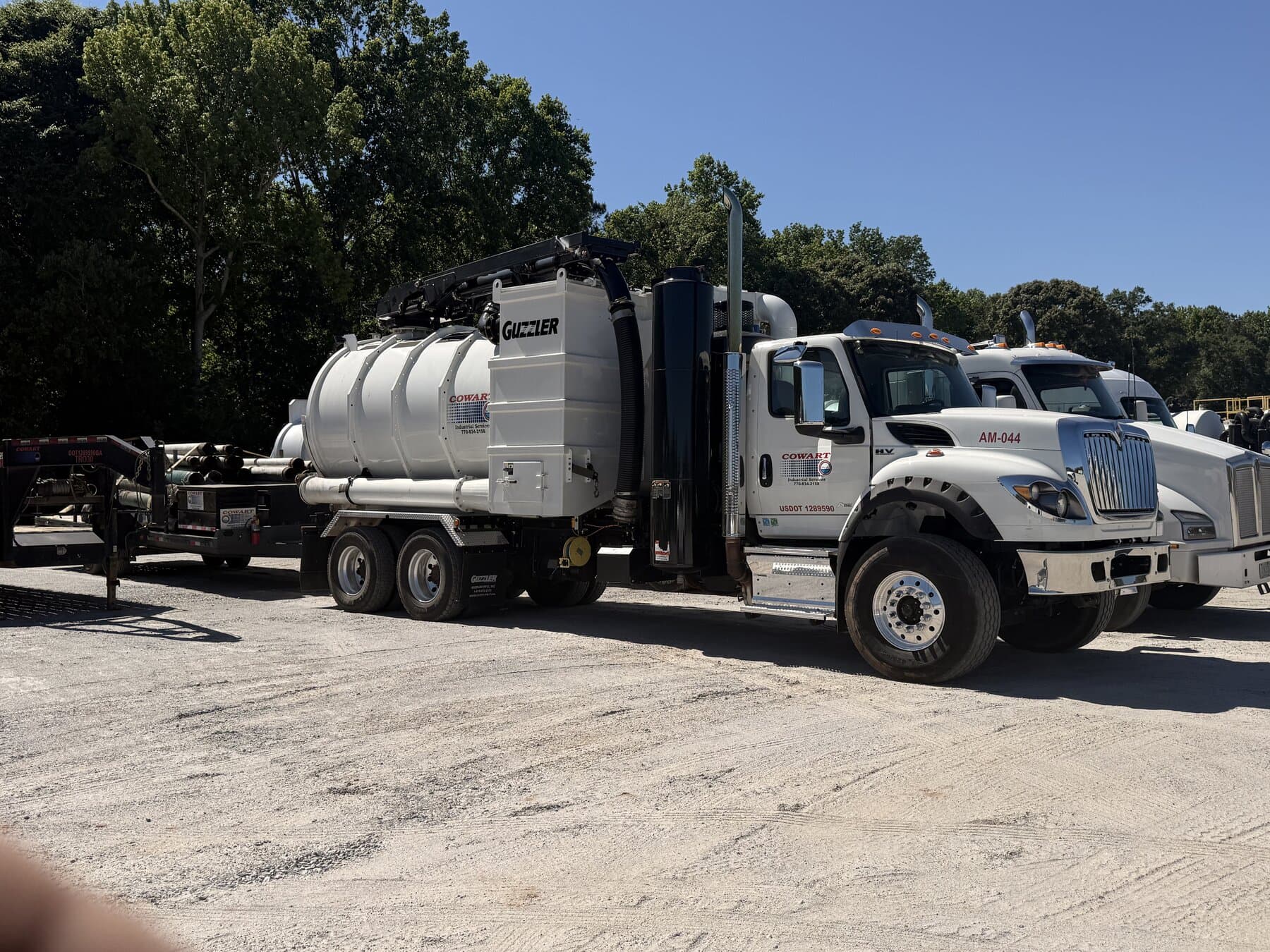 Cowart Guzzler air-mover unit AM-044 staged for dispatch